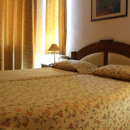 Sun Beach Hotel Side Bagian luar foto