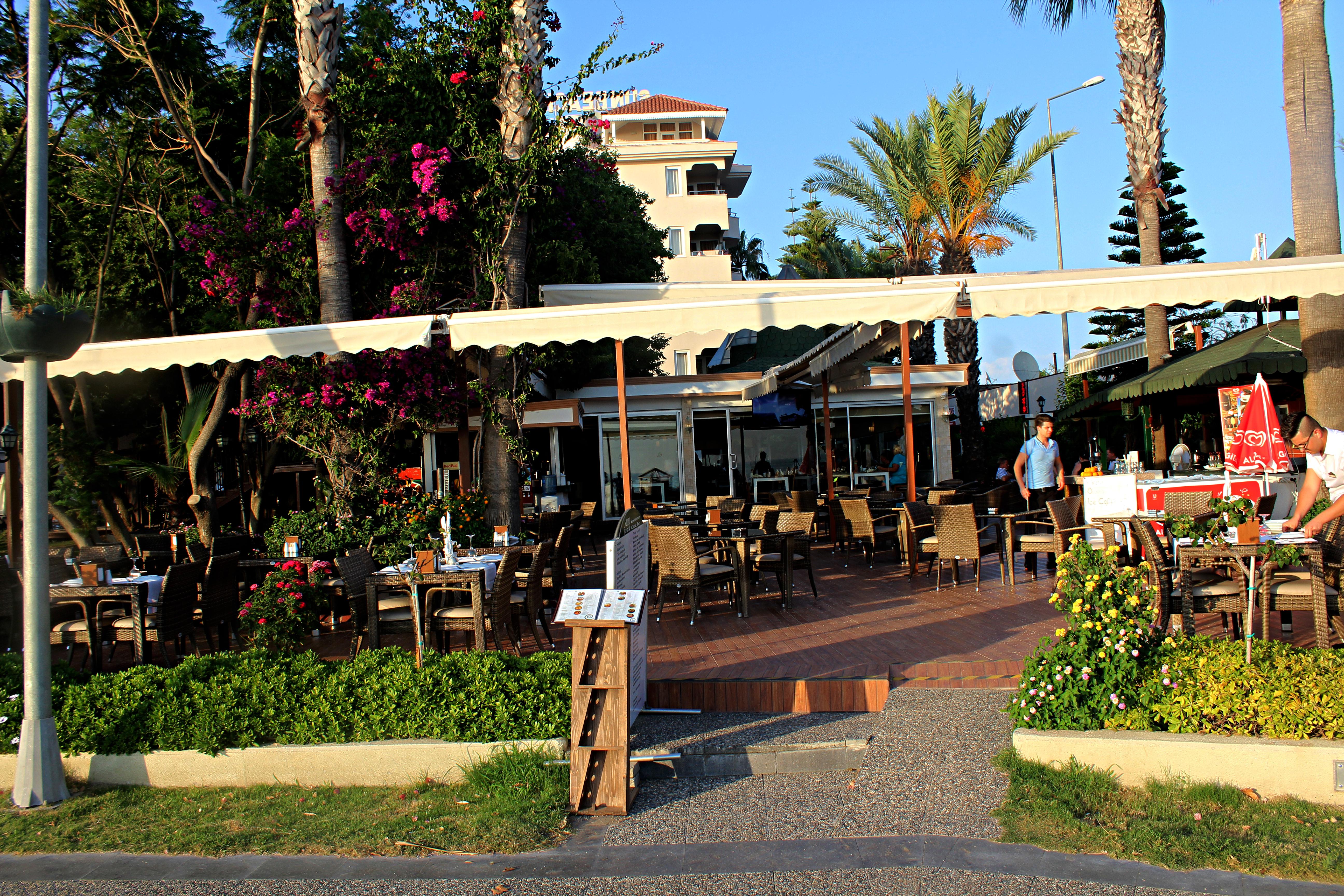 Sun Beach Hotel Side Bagian luar foto